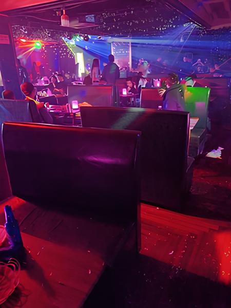 振大超市前面楼梯下去新浦摸摸舞